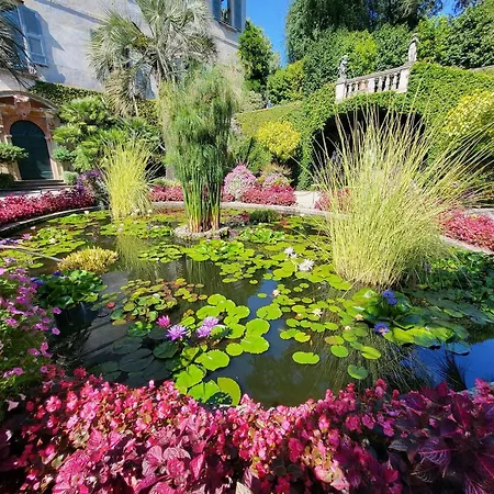 Vista Lago: Lakeside Garden Retreat With Borromean Islands View * Stresa