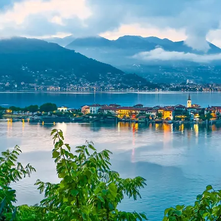 Apartment Vista Lago: Lakeside Garden Retreat With Borromean Islands View Stresa