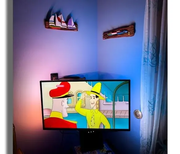 Apartment Vista Lago: Lakeside Garden Retreat With Borromean Islands View *