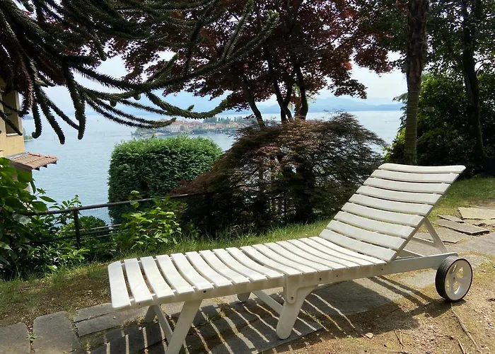 Vista Lago, Giardino A Vista Isole Borromee E Golfo Borromeo - Stresaflat Стреза