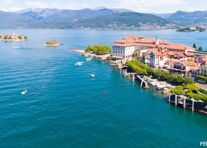 Vista Lago, Giardino A Vista Isole Borromee E Golfo Borromeo - Stresaflat Стреза